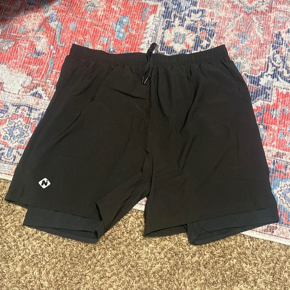 Mens NWT Built In compression running shorts XXL